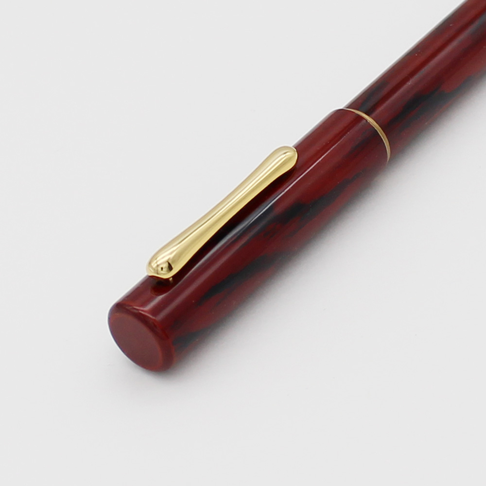 Taccia Hare-hi Yoi-enbu Fountain pen