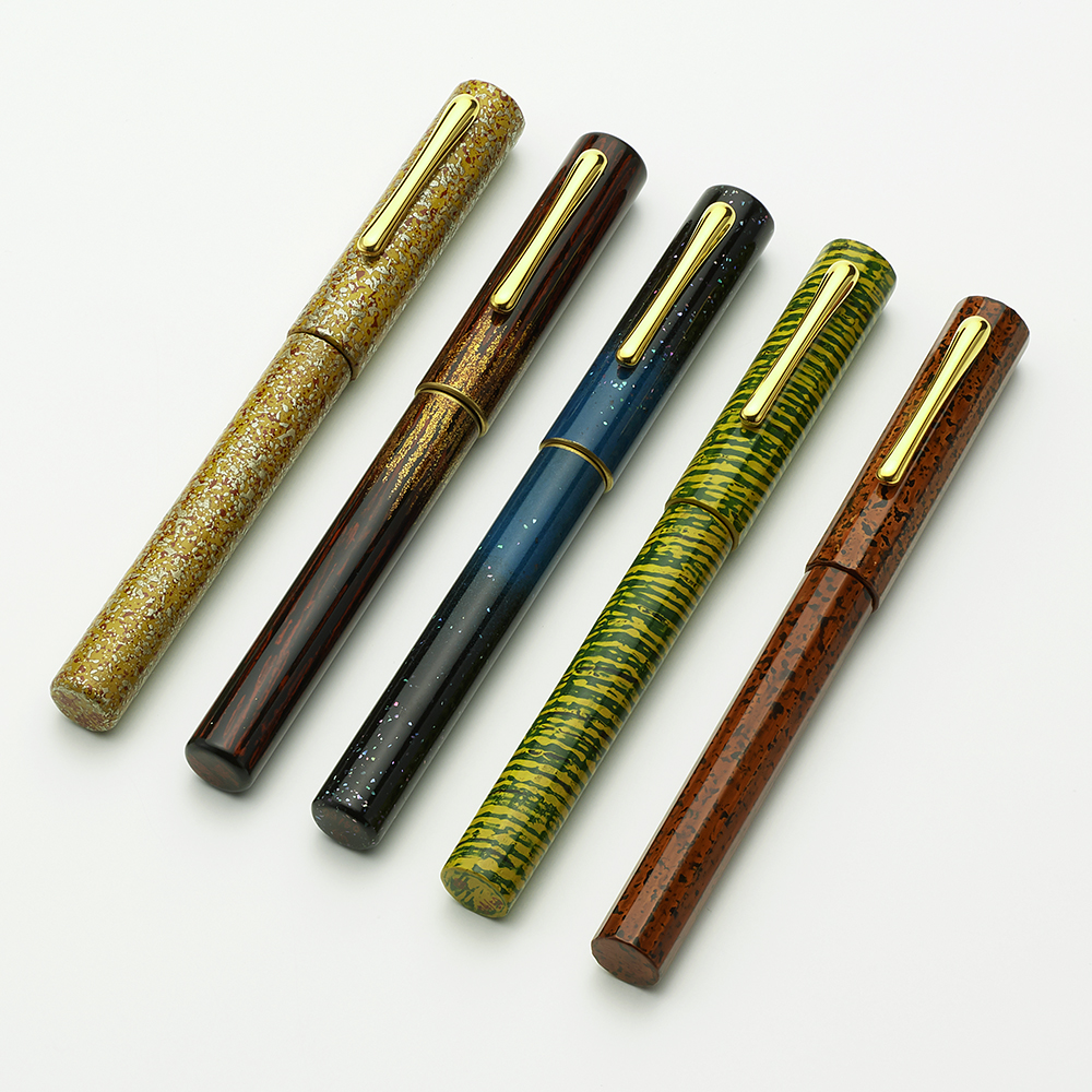 Taccia Hyakko Hisho II Sango Fountain pen