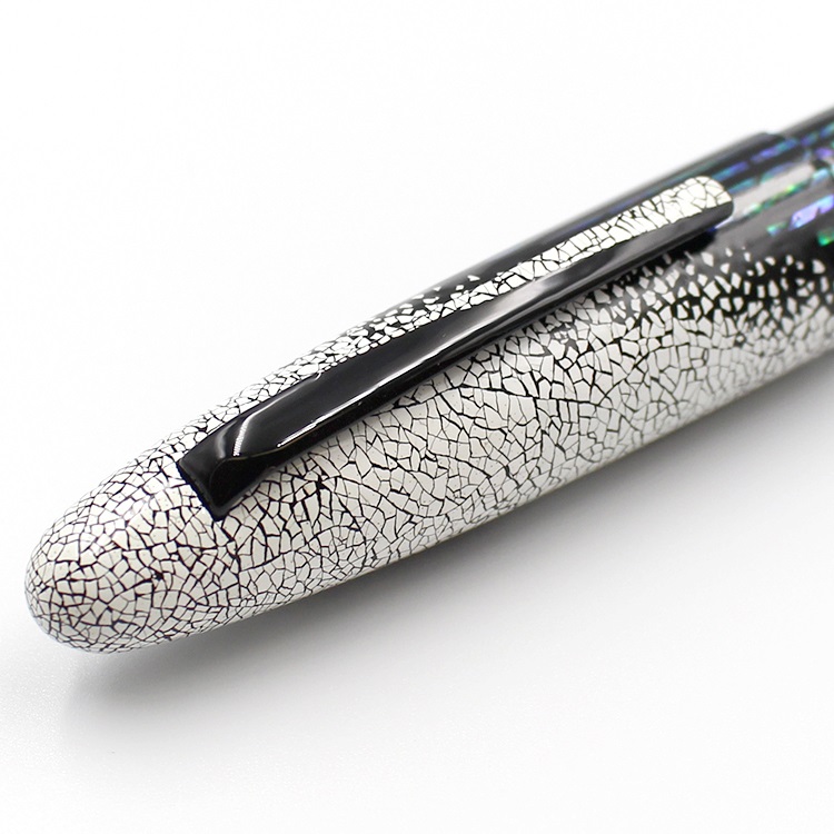 Taccia Miyabi Empress Maki-e Winter Breath LE Pluma estilográfica