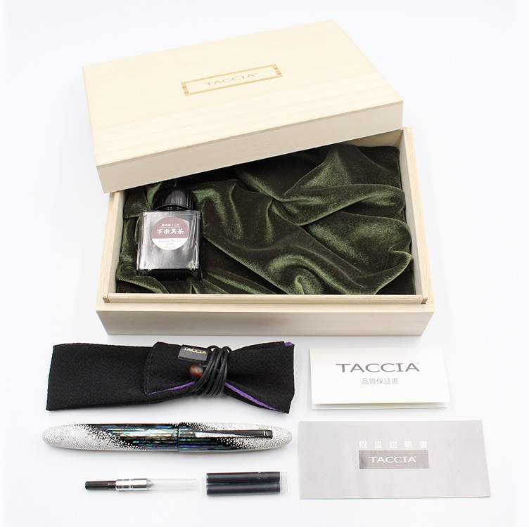 Taccia Miyabi Empress Maki-e Winter Breath LE Pluma estilográfica
