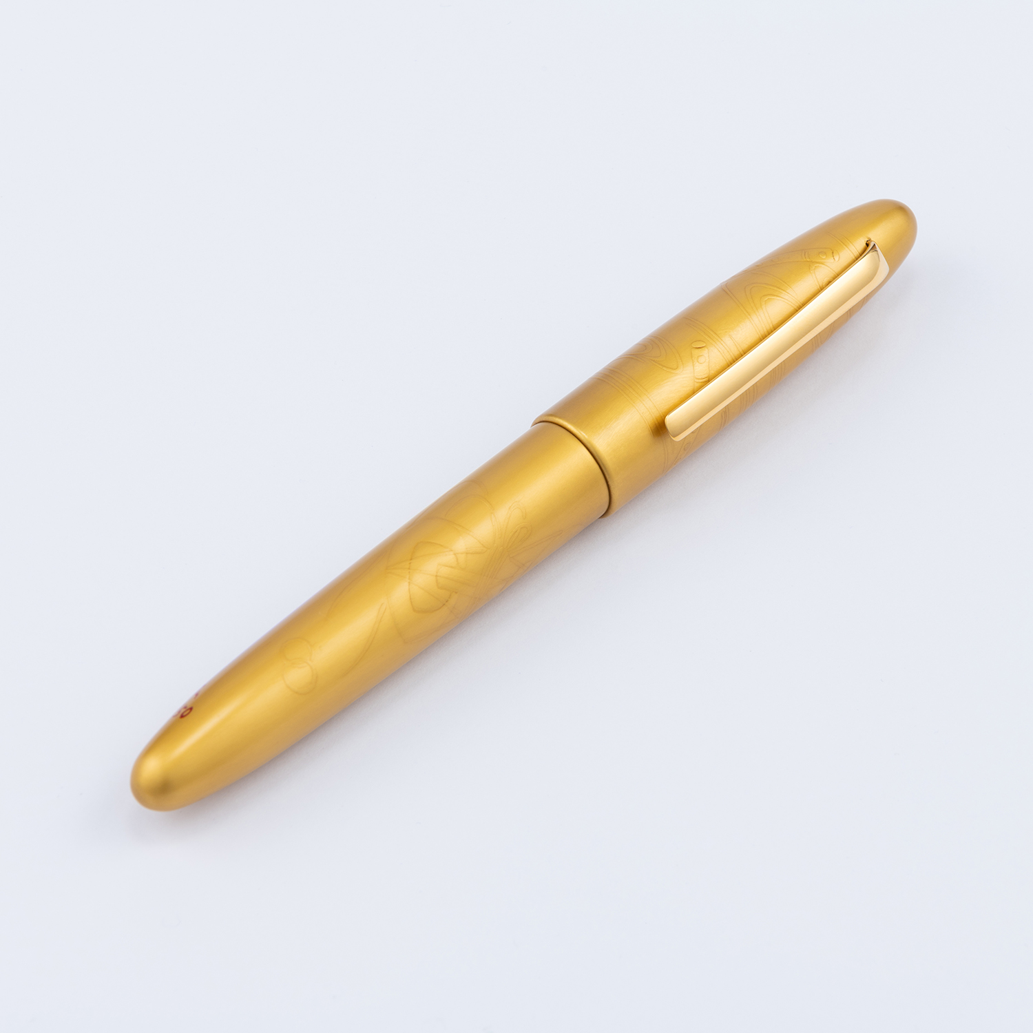 Taccia Kin-ji Maki-e Urushi Gyoku-in Biwa Fountain pen
